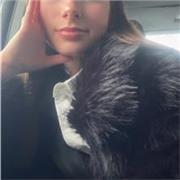 Me defino como una chica luchadora, trabajadora y risueña. Daría clase a los niños que se me ofrecieran. Curso 1º de bachillerato